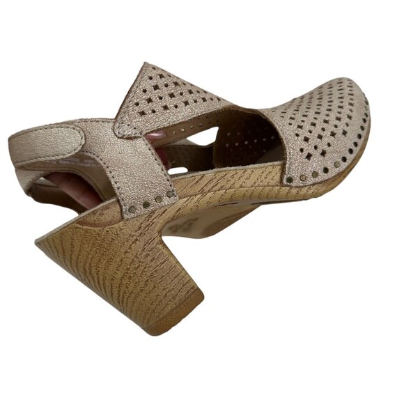 Dansko Beige Leather Perforated Slingback Sandals Wood-Look Block Heel SZ 36 - Picture 4 of 16